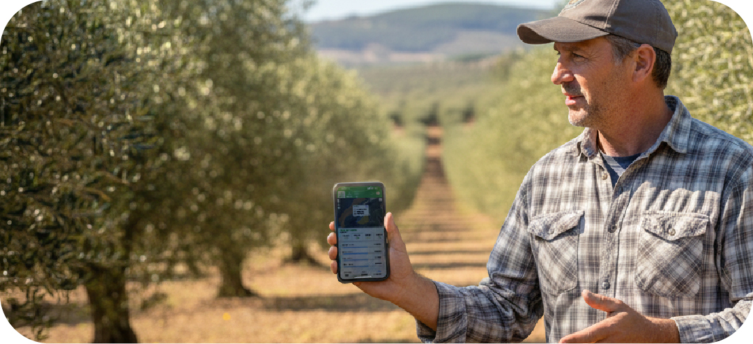 Produtor agrícola apresenta relatório operacional no seu smartphone